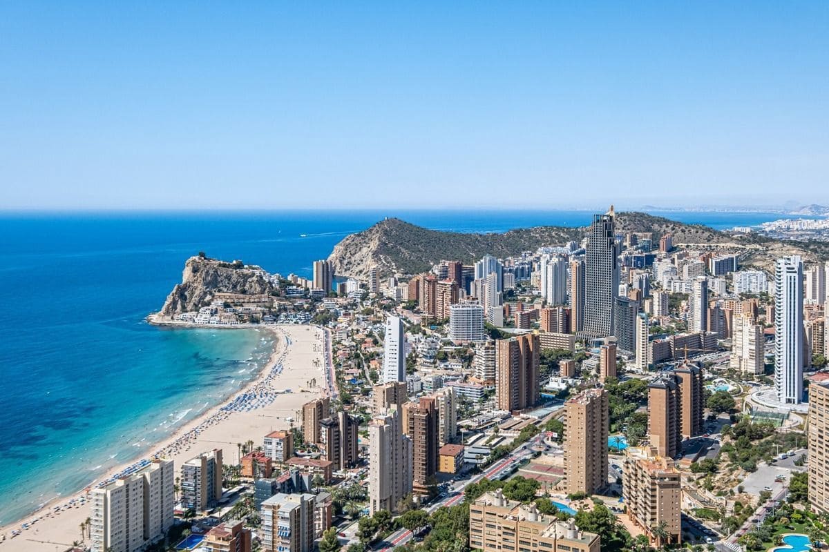 3 soveværelse Lejlighed til salg i Benidorm med swimmingpool garage - € 1.095.000 (Ref: 9169364)