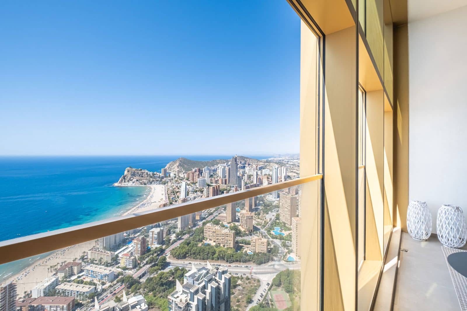 3 soveværelse Lejlighed til salg i Benidorm med swimmingpool garage - € 1.095.000 (Ref: 9169364)