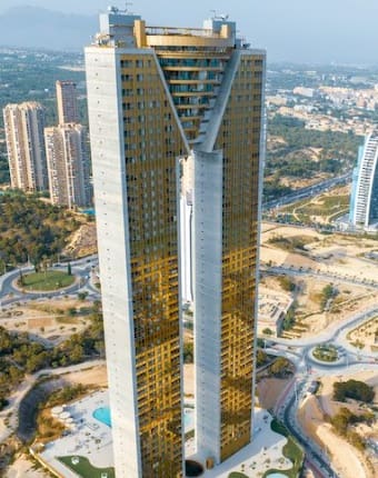 2 soveværelse Lejlighed til salg i Benidorm med swimmingpool garage - € 1.250.000 (Ref: 9169365)