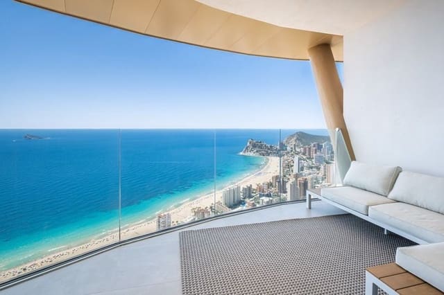 2 soveværelse Lejlighed til salg i Benidorm med swimmingpool garage - € 1.250.000 (Ref: 9169365)