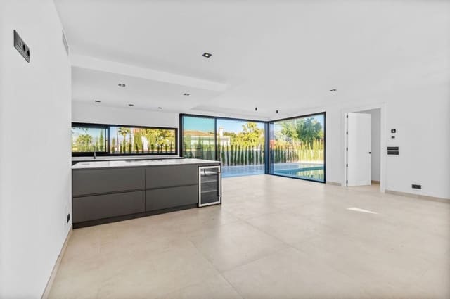 4 bedroom Villa for sale in Albir, Alfaz del Pi / L'Alfàs del Pi with pool garage - € 1,300,000 (Ref: 9169368)