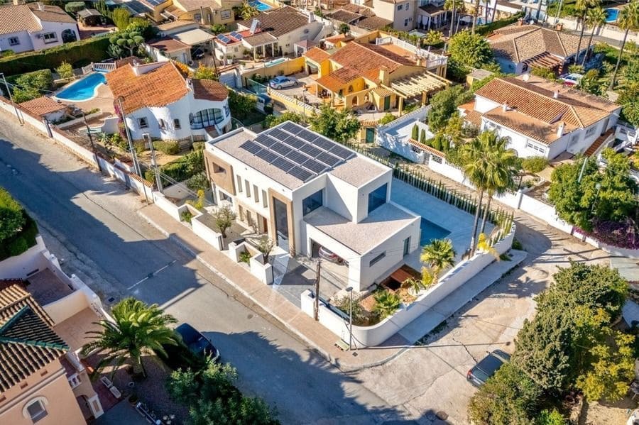 4 soveværelse Villa til salg i Albir med swimmingpool garage - € 1.300.000 (Ref: 9169368)