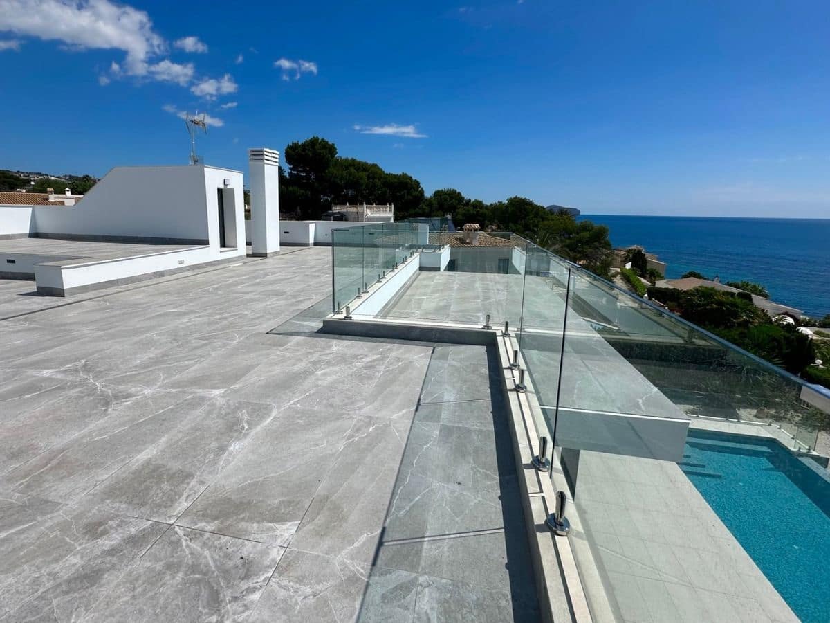 5 soveværelse Villa til salg i Calpe / Calp med swimmingpool garage - € 3.900.000 (Ref: 9169371)