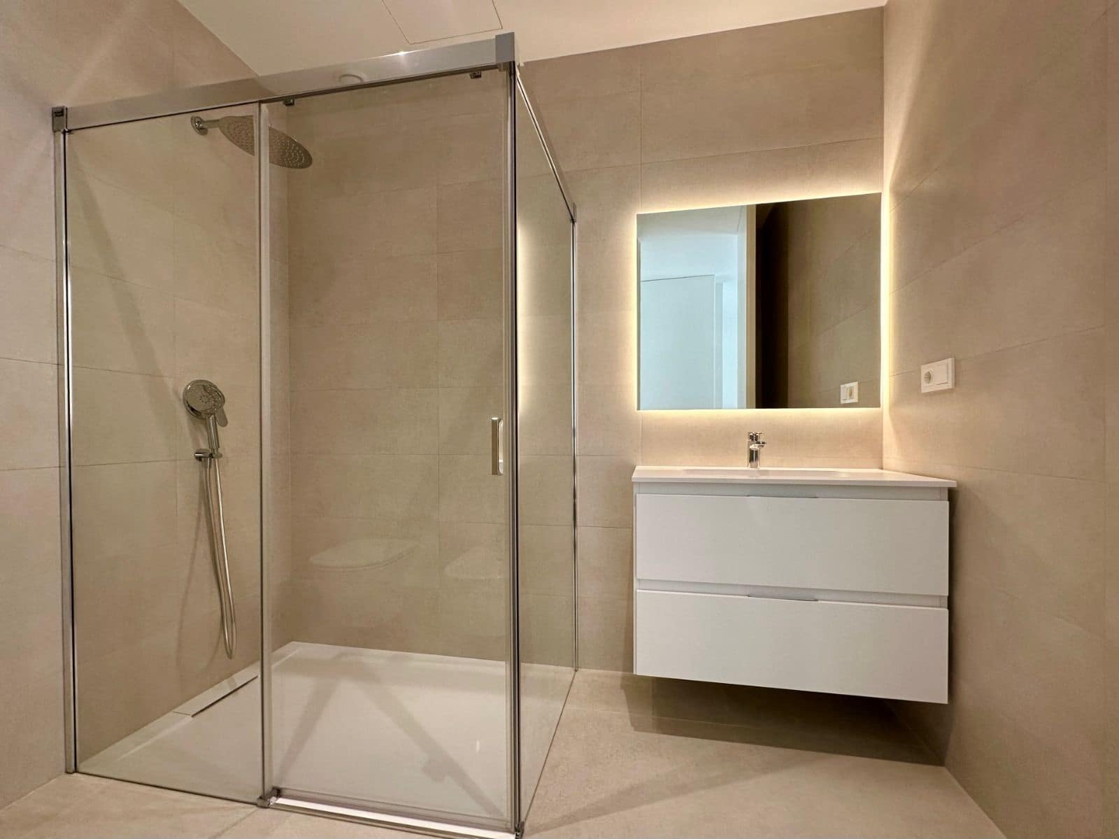 5 soveværelse Villa til salg i Calpe / Calp med swimmingpool garage - € 3.900.000 (Ref: 9169371)