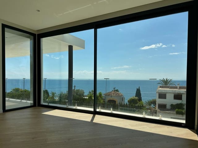 5 bedroom Villa for sale in Calpe / Calp with pool garage - € 3,900,000 (Ref: 9169371)