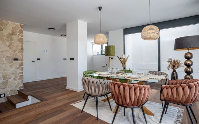 4 soverom Villa til salgs i Altea med svømmebasseng garasje - € 890 000 (Ref: 9169374)