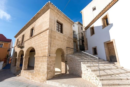 3 Zimmer Villa zu verkaufen in Moraira mit Pool Garage - 1.295.000 € (Ref: 9169376)