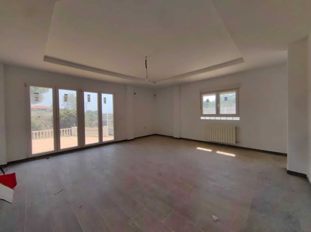 4 bedroom Villa for sale in La Nucia with pool garage - € 750,000 (Ref: 9189050)