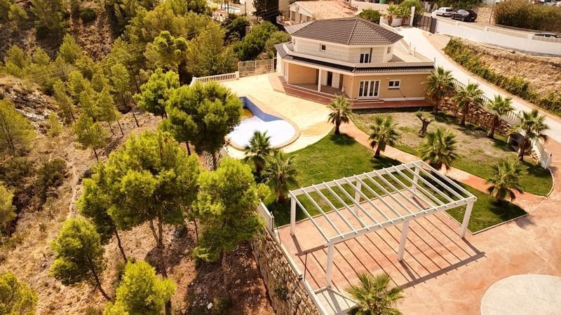 4 soverom Villa til salgs i La Nucia med svømmebasseng garasje - € 750 000 (Ref: 9189050)