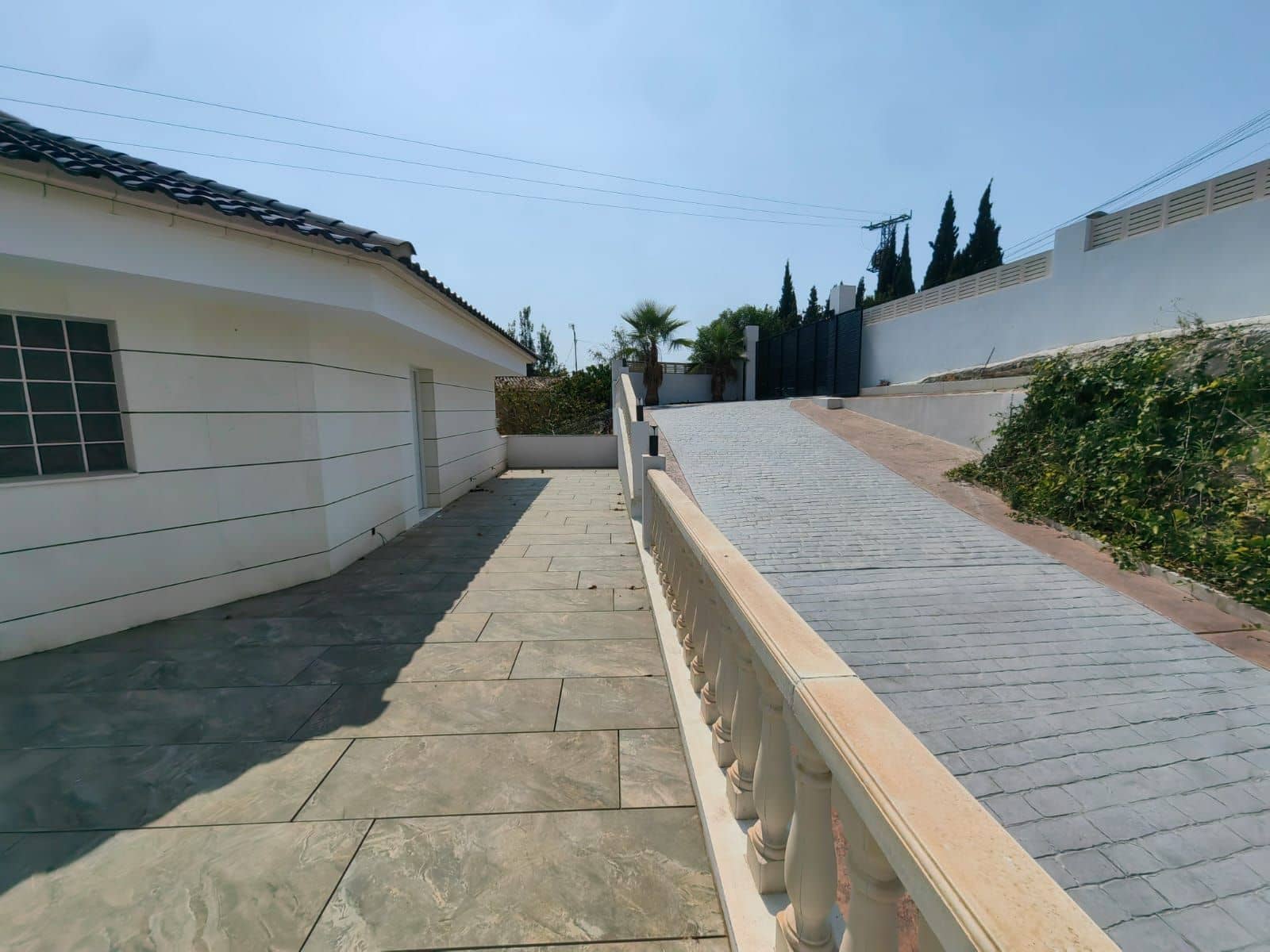 4 soverom Villa til salgs i La Nucia med svømmebasseng garasje - € 750 000 (Ref: 9189050)