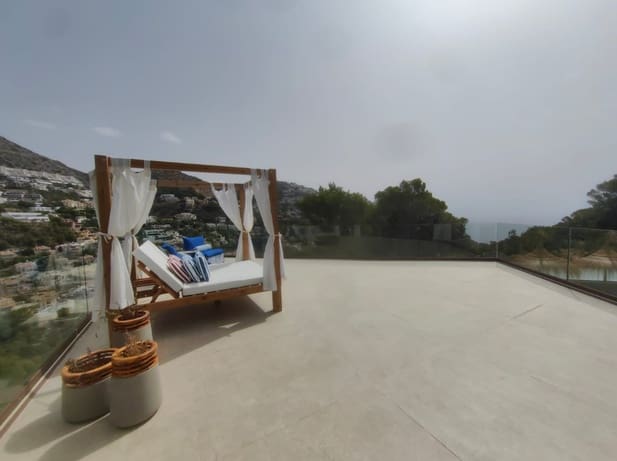 Chalet de 4 habitaciones en Altea en venta con piscina garaje - 1.750.000 € (Ref: 9195314)