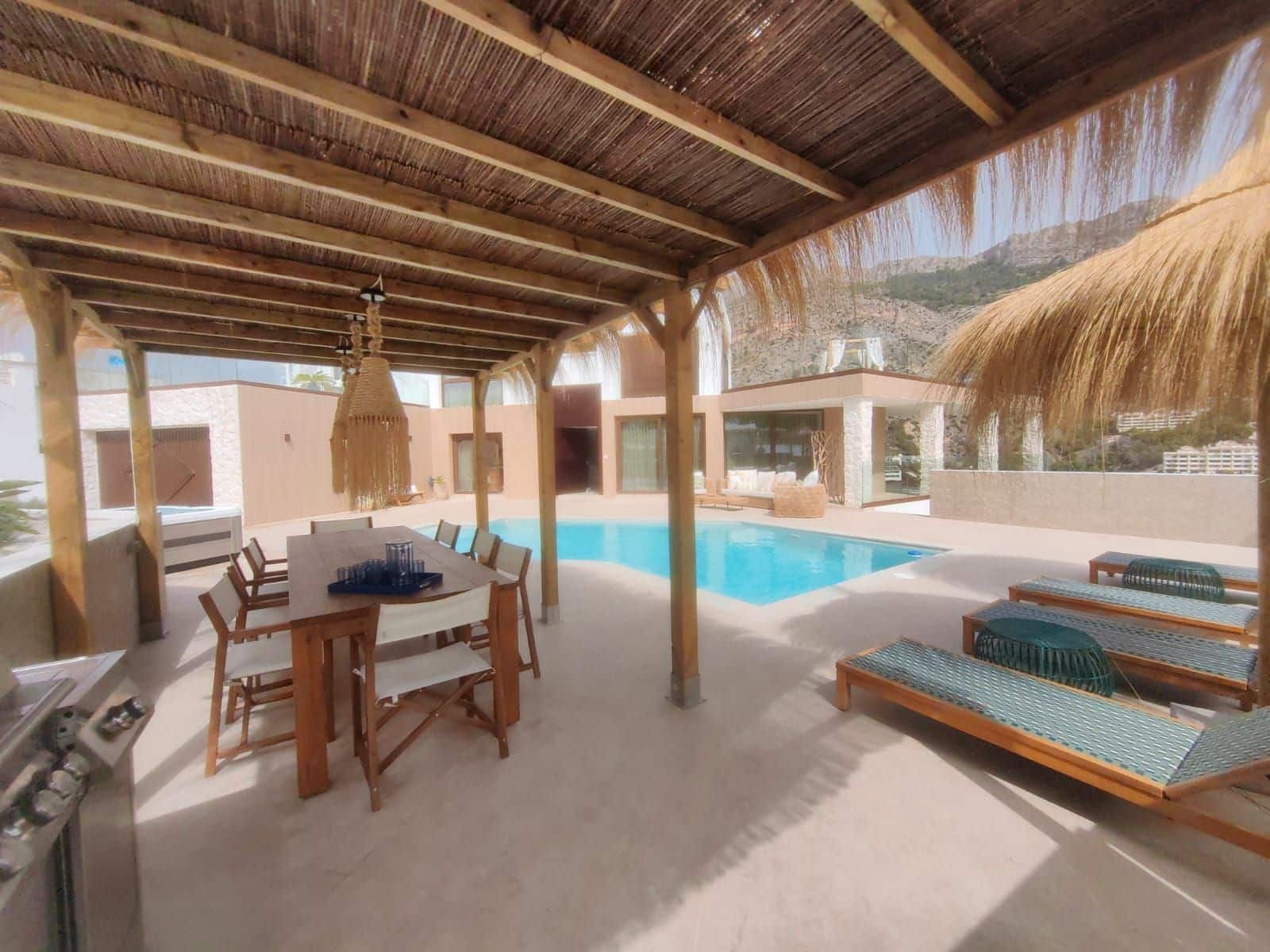 Chalet de 4 habitaciones en Altea en venta con piscina garaje - 1.750.000 € (Ref: 9195314)