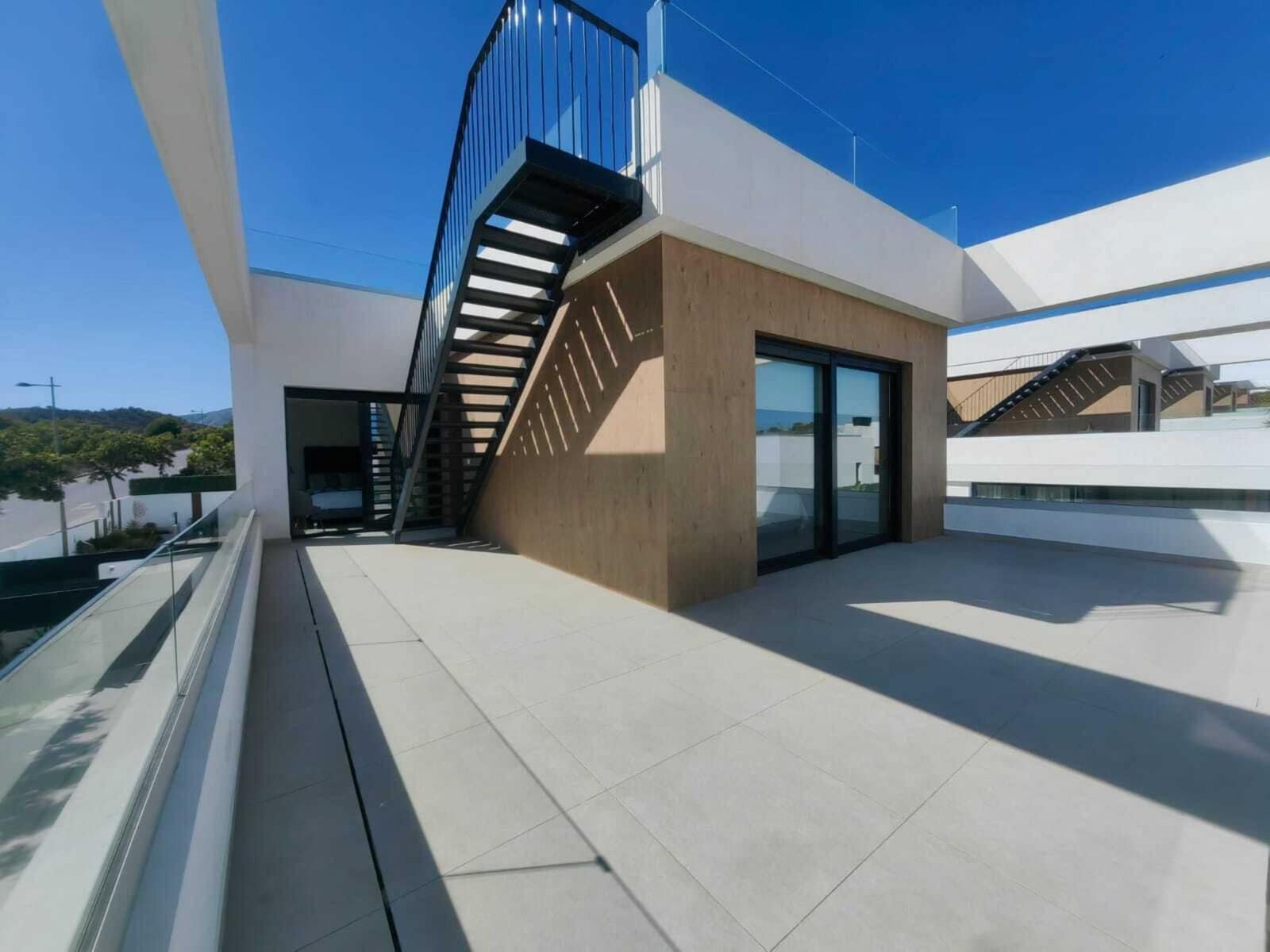 3 soverom Villa til salgs i Finestrat med svømmebasseng garasje - € 825 000 (Ref: 9239660)