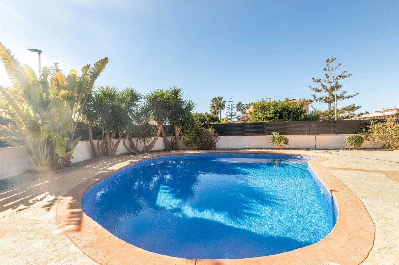 6 soveværelse Villa til salg i Alfaz del Pi / L'Alfas del Pi med swimmingpool garage - € 1.600.000 (Ref: 9247987)