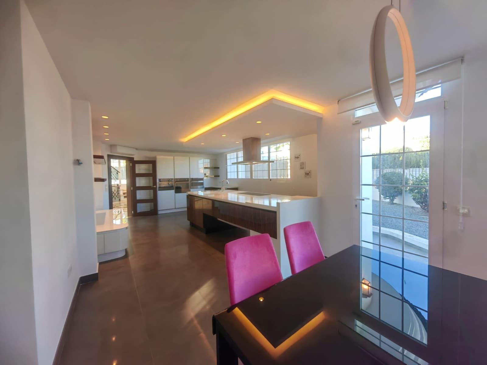 6 soveværelse Villa til salg i Alfaz del Pi / L'Alfas del Pi med swimmingpool garage - € 1.600.000 (Ref: 9247987)