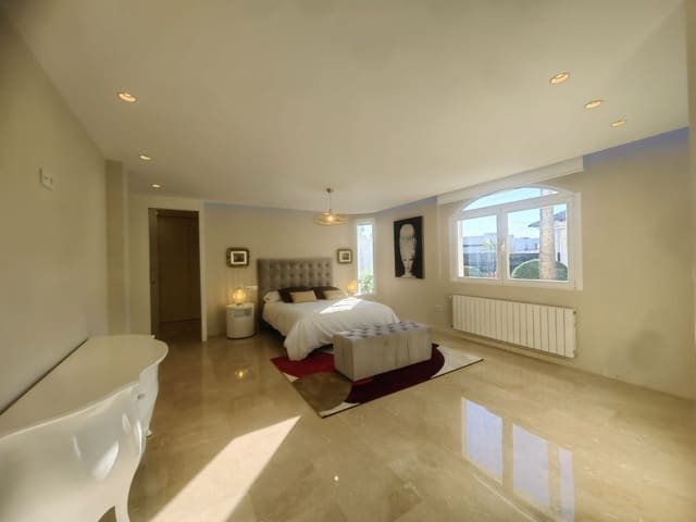 6 bedroom Villa for sale in Pueblo - Urbanizaciones, Alfaz del Pi / L'Alfàs del Pi with pool garage - € 1,600,000 (Ref: 9247987)