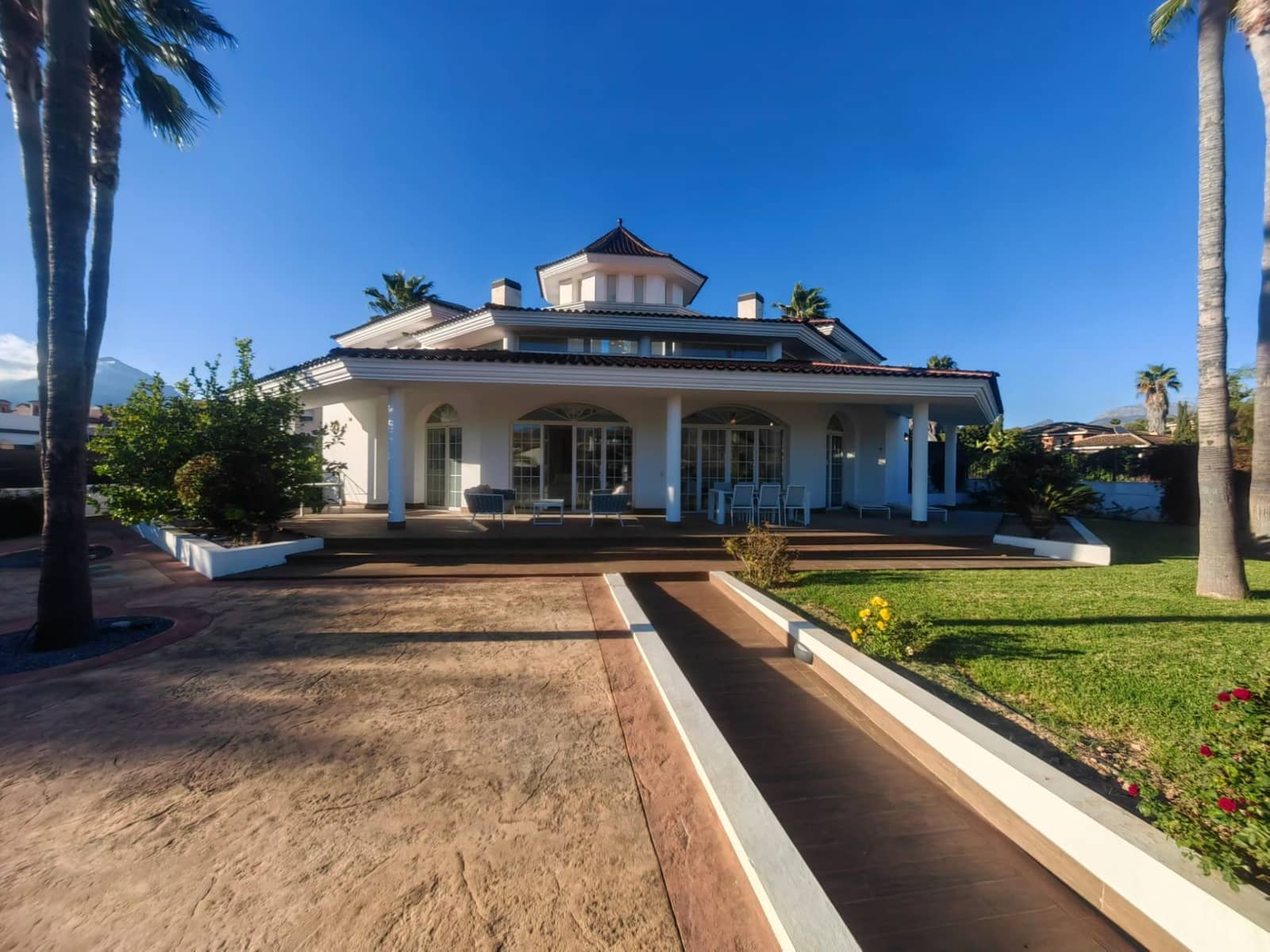 6 soveværelse Villa til salg i Alfaz del Pi / L'Alfas del Pi med swimmingpool garage - € 1.600.000 (Ref: 9247987)