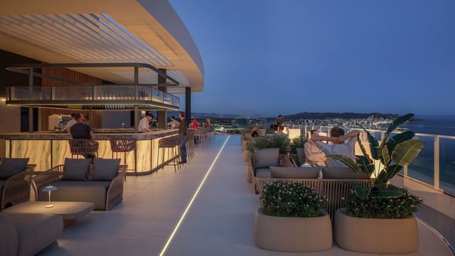 2 soverom Leilighet til salgs i Playa Poniente, Benidorm med svømmebasseng garasje - € 699 000 (Ref: 9262286)