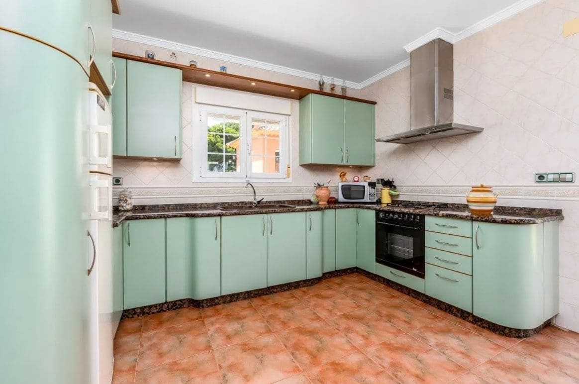 5 sovrum Villa till salu i Calpe / Calp med pool garage - 725 000 € (Ref: 9304890)