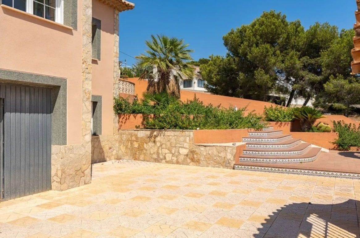 5 sovrum Villa till salu i Calpe / Calp med pool garage - 725 000 € (Ref: 9304890)
