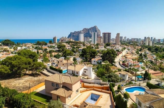 5 bedroom Villa for sale in Cometa - Carrió, Calpe / Calp with pool garage - € 725,000 (Ref: 9304890)