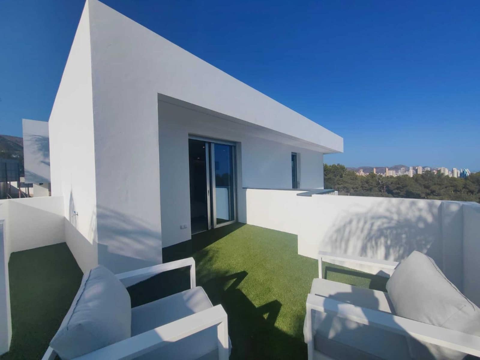 3 sypialnia Willa na sprzedaż w Finestrat z basenem garażem - 860 000 € (Ref: 9310525)