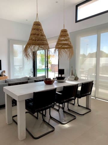 3 soveværelse Villa til salg i Polop med swimmingpool garage - € 495.000 (Ref: 9312417)