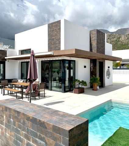 3 soveværelse Villa til salg i Polop med swimmingpool garage - € 495.000 (Ref: 9312417)