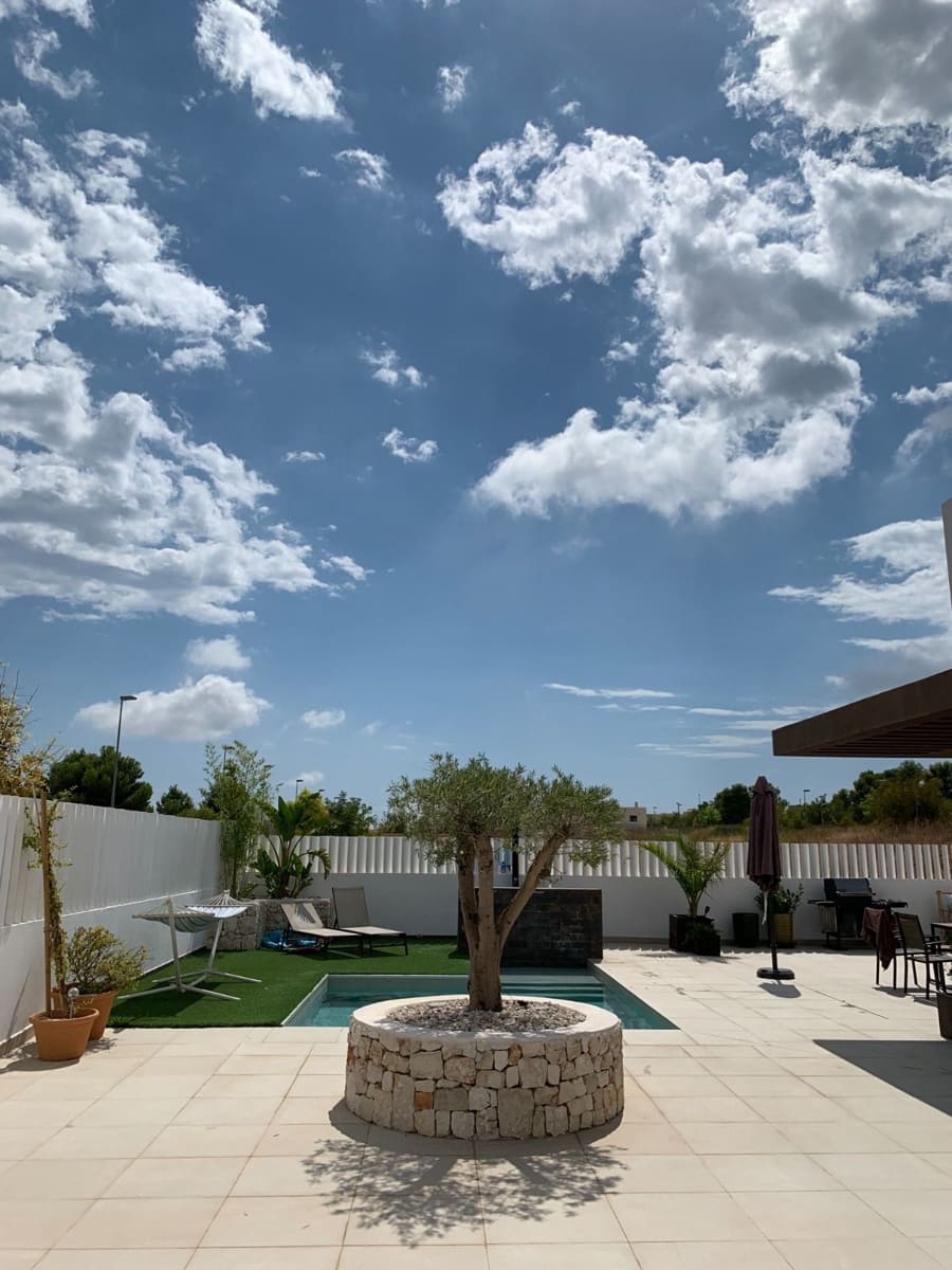 Chalet de 3 habitaciones en Polop en venta con piscina garaje - 495.000 € (Ref: 9312417)