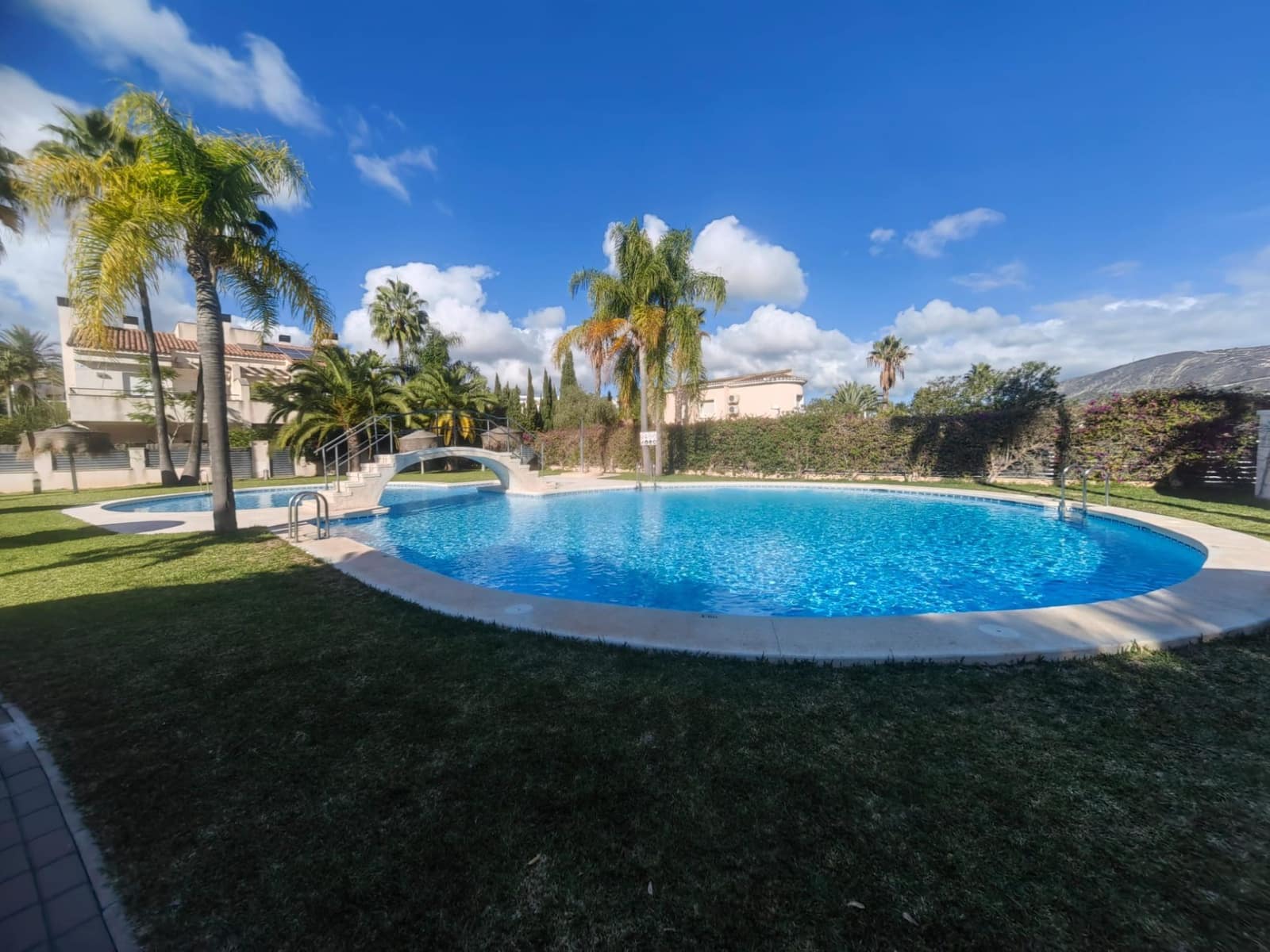 4 sovrum Semi-fristående Villa till salu i Teulada med pool garage - 460 000 € (Ref: 9367026)