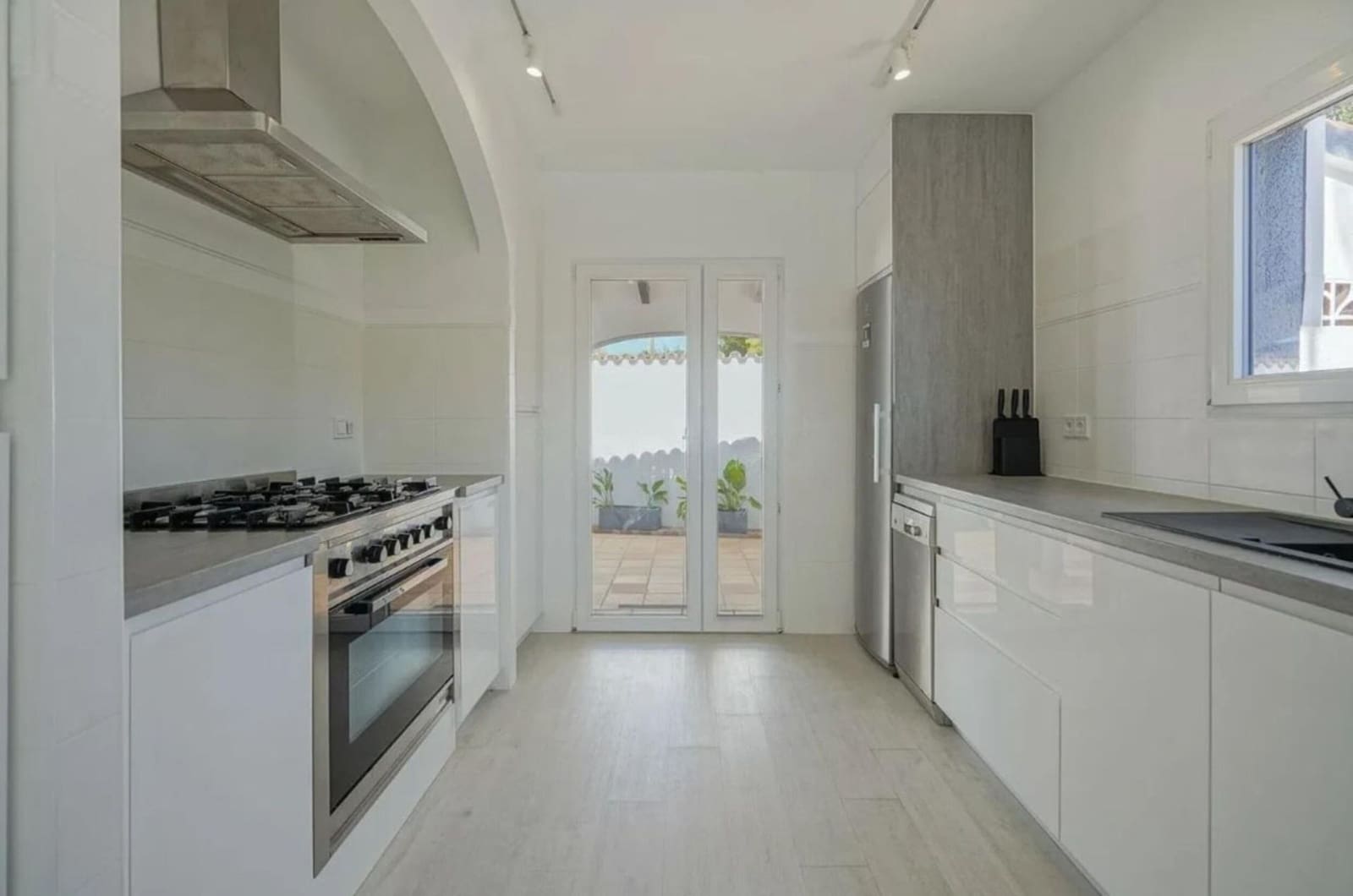 5 Zimmer Villa zu verkaufen in Calpe / Calp mit Pool Garage - 749.000 € (Ref: 9367027)