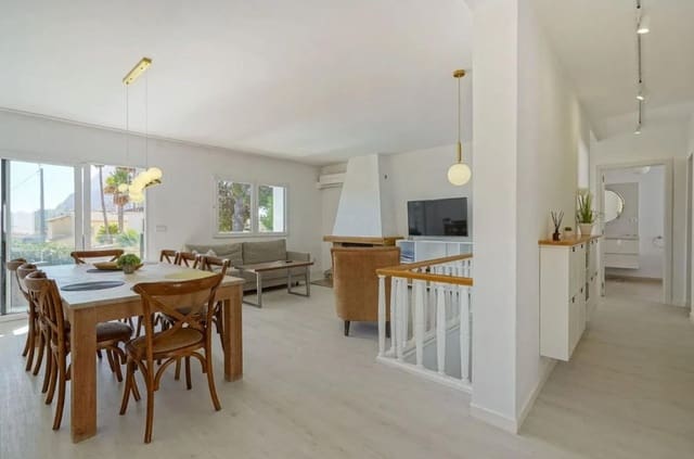 5 bedroom Villa for sale in Cometa - Carrió, Calpe / Calp with pool garage - € 749,000 (Ref: 9367027)