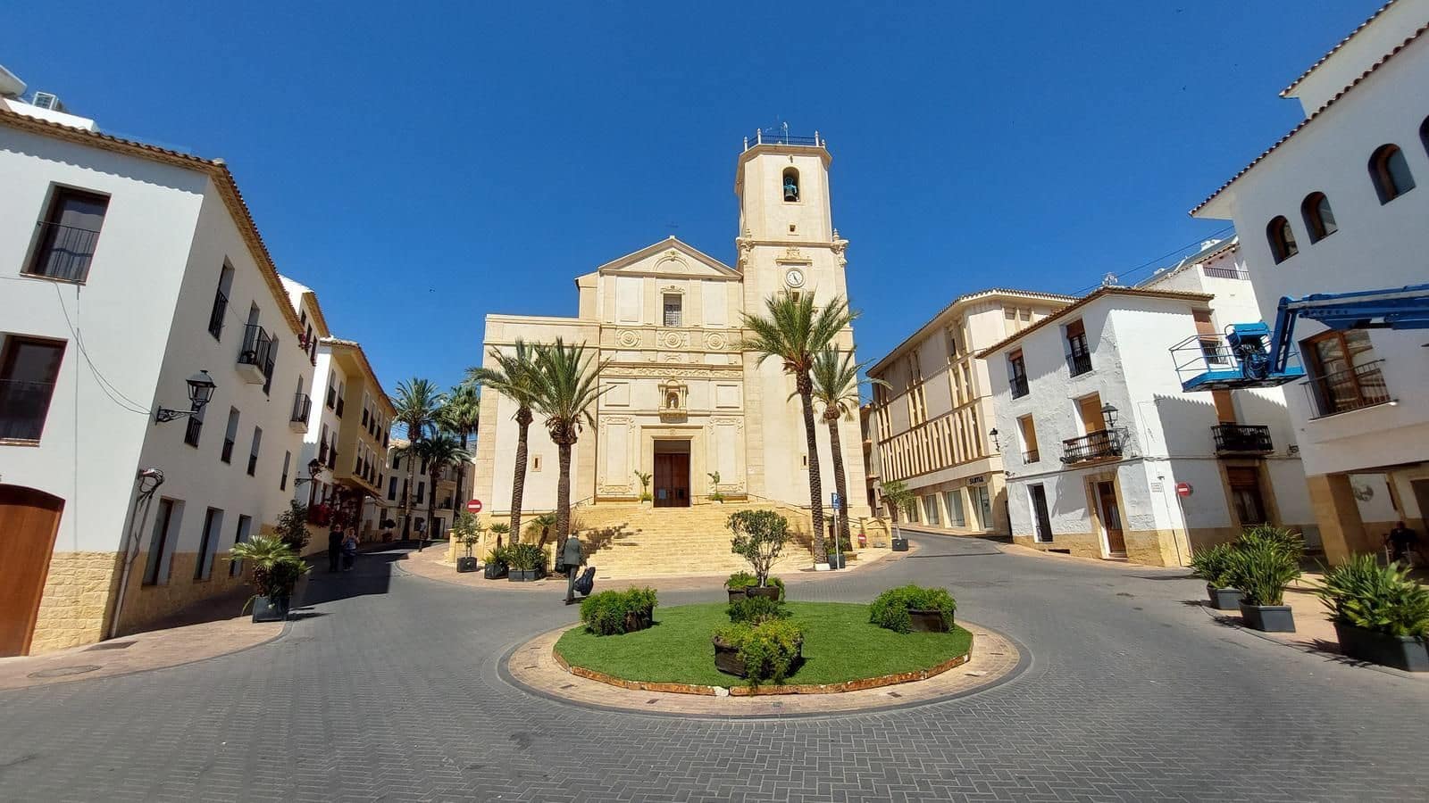 2 bedroom Apartment for sale in La Nucia with pool garage - € 398,000 (Ref: 9367028)