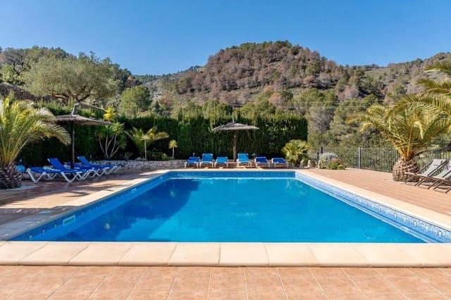 10 Zimmer Villa zu verkaufen in Benissa mit Pool Garage - 895.000 € (Ref: 9371812)