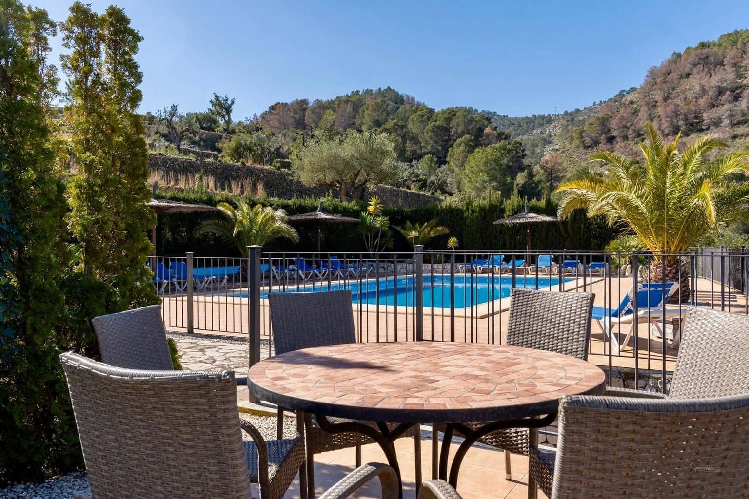 10 makuuhuone Huvila myytävänä paikassa Benissa mukana uima-altaan 
autotalli - 895 000 € (Ref: 9371812)