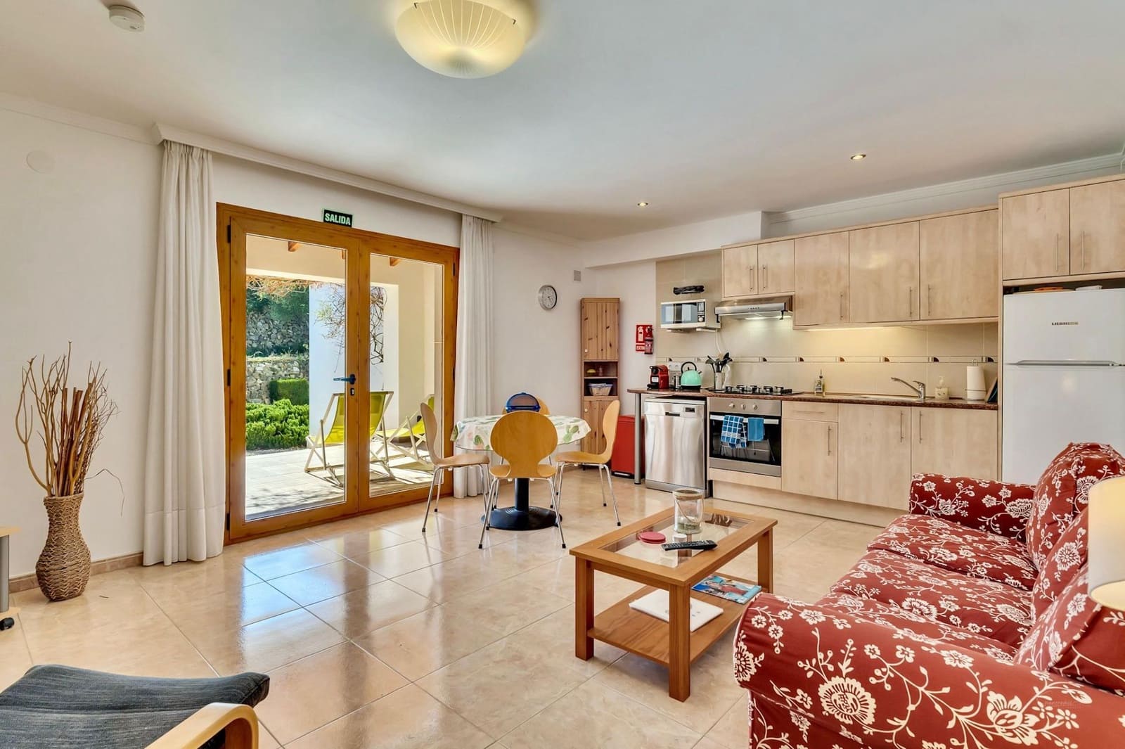 10 makuuhuone Huvila myytävänä paikassa Benissa mukana uima-altaan 
autotalli - 895 000 € (Ref: 9371812)