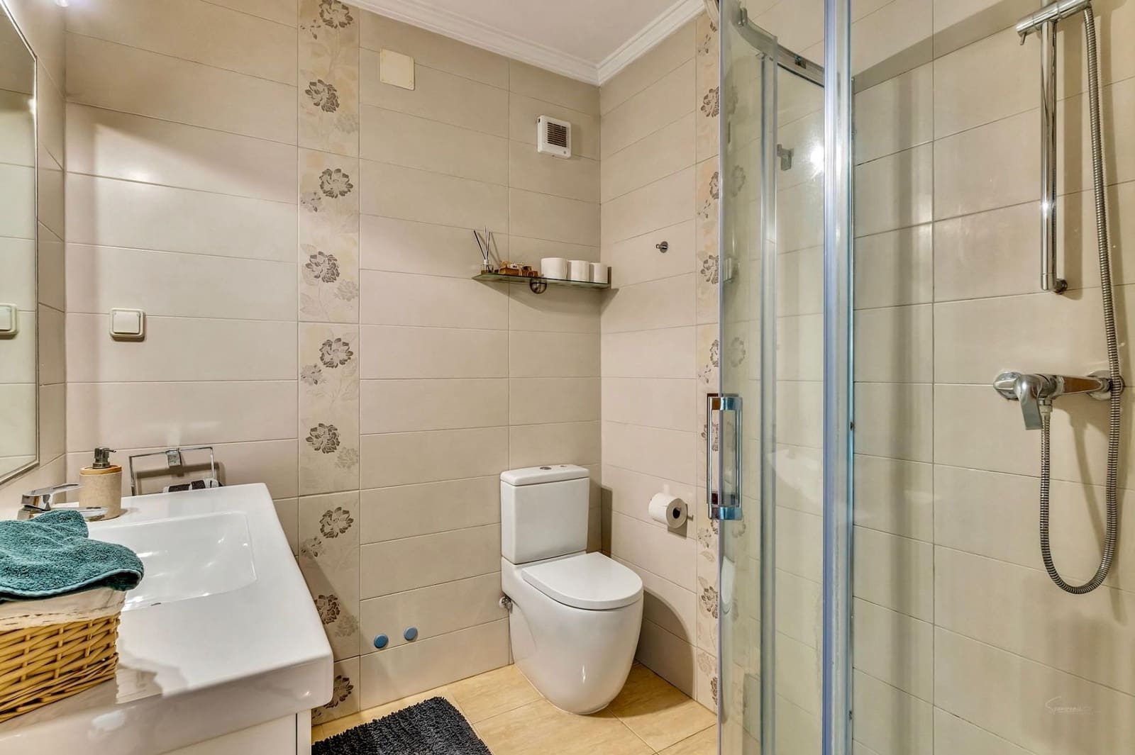 10 makuuhuone Huvila myytävänä paikassa Benissa mukana uima-altaan 
autotalli - 895 000 € (Ref: 9371812)