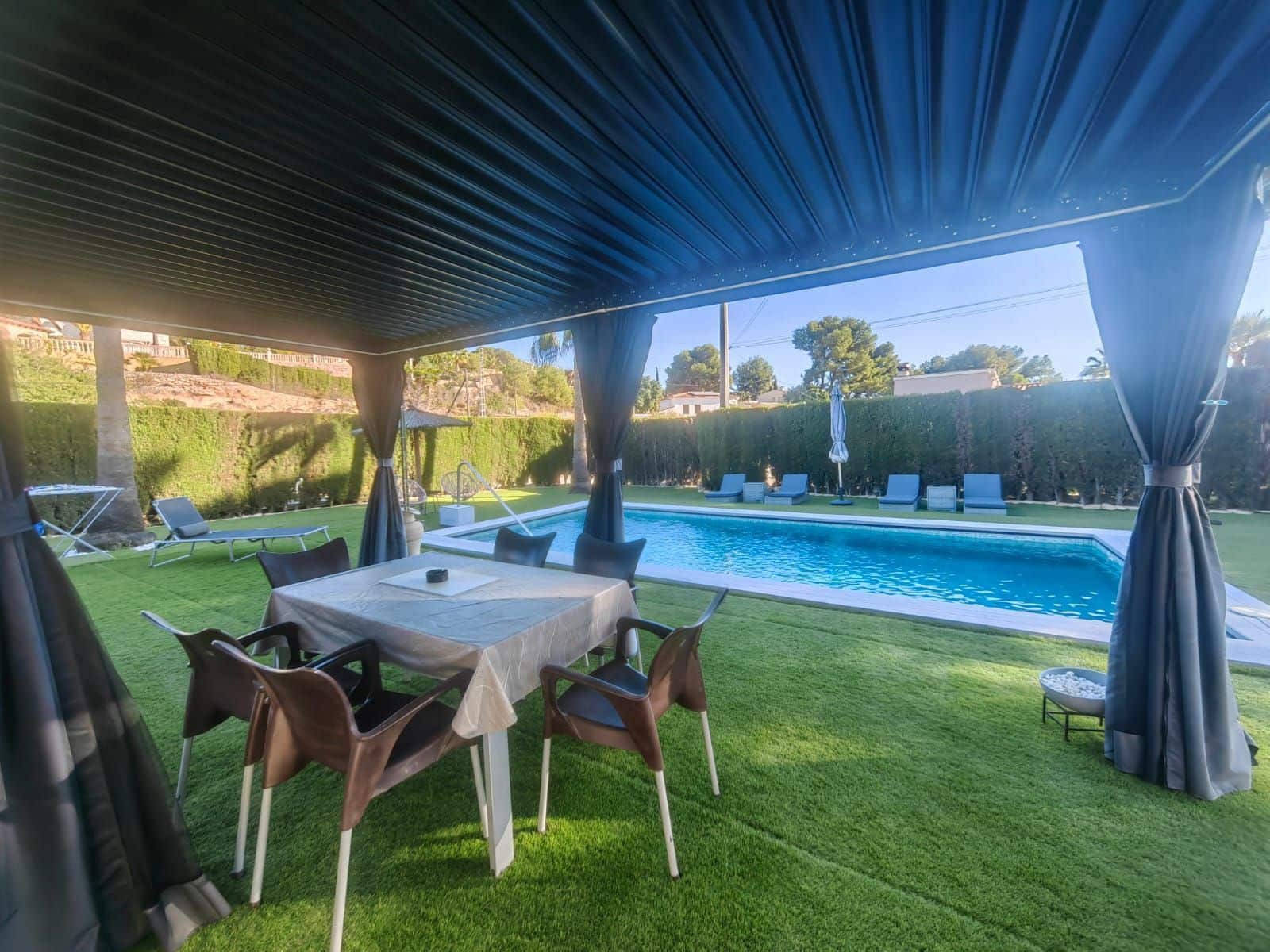 5 soverom Villa til salgs i Calpe / Calp med svømmebasseng garasje - € 795 000 (Ref: 9371813)