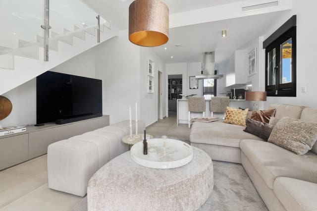 3 bedroom Villa for sale in Polop with pool garage - € 379,000 (Ref: 9400511)