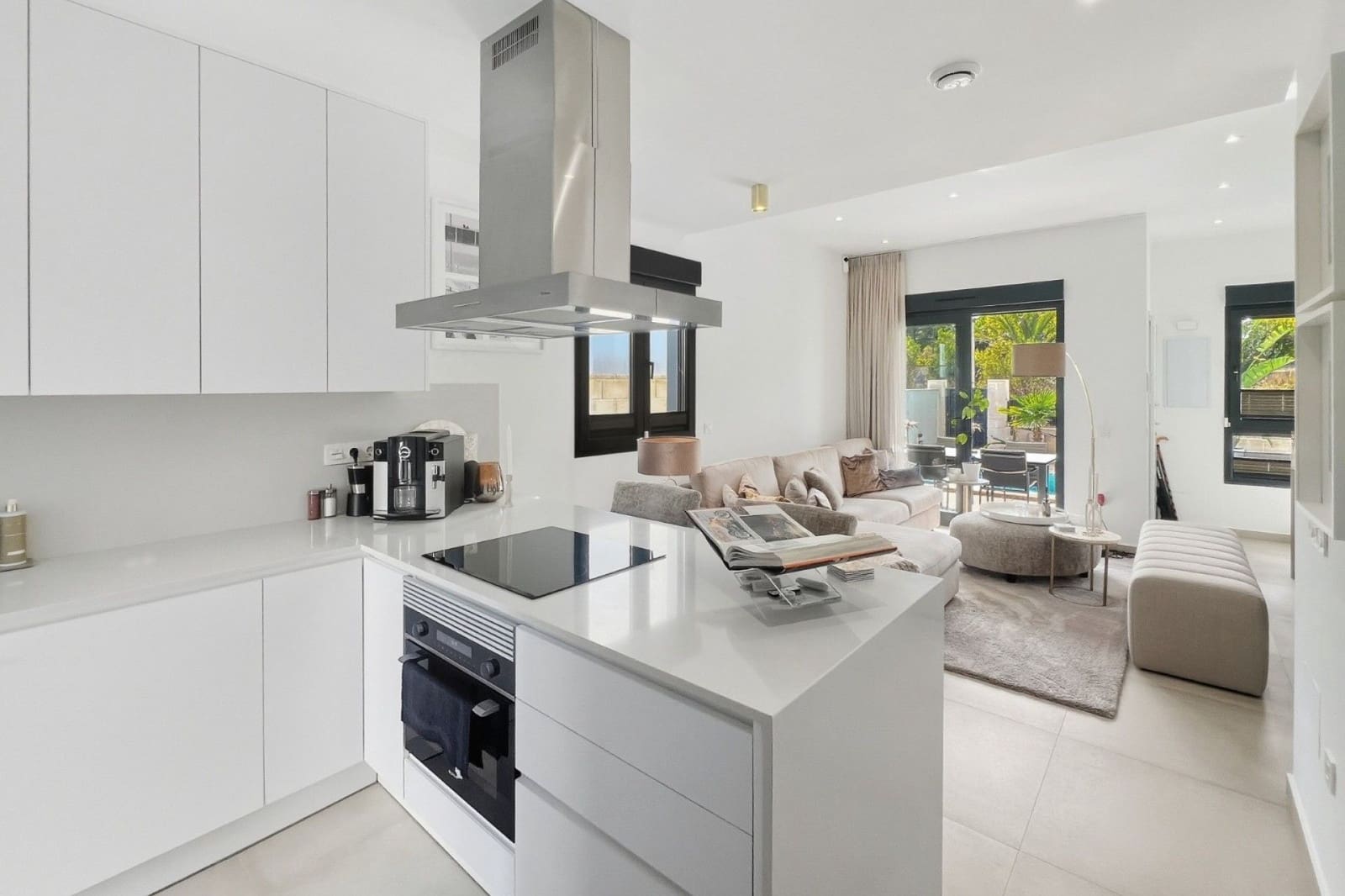 3 bedroom Villa for sale in Polop with pool garage - € 379,000 (Ref: 9400511)