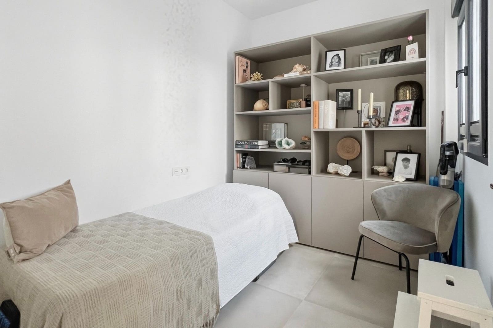 3 bedroom Villa for sale in Polop with pool garage - € 379,000 (Ref: 9400511)