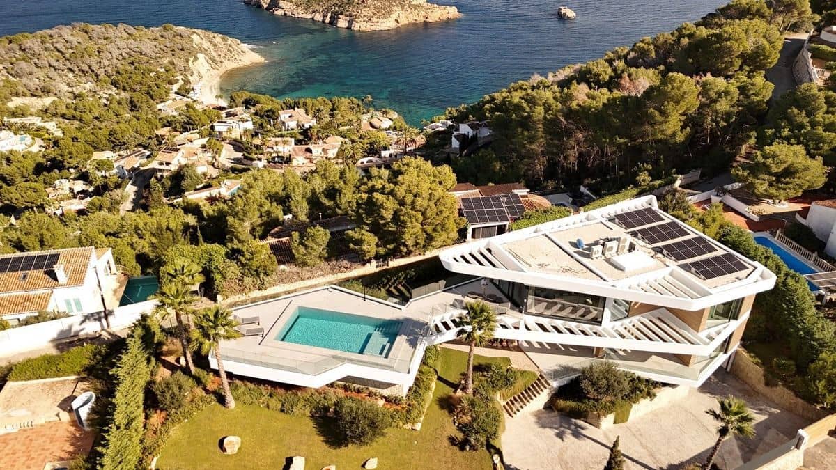 4 bedroom Villa for sale in Javea / Xabia with pool garage - € 4,125,000 (Ref: 9400512)