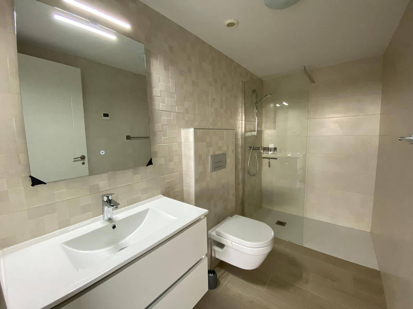 Apartamento de 2 habitaciones en Finestrat en venta con piscina garaje - 425.000 € (Ref: 9403191)