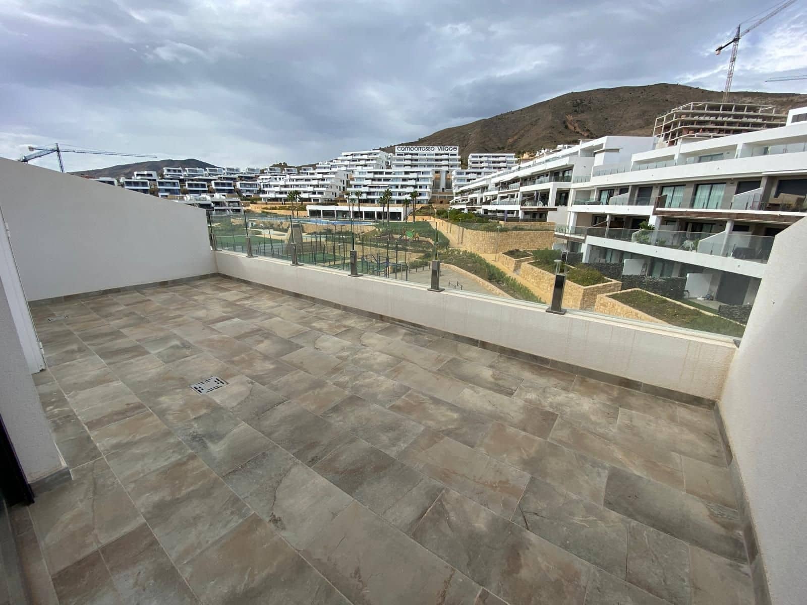 Apartamento de 2 habitaciones en Finestrat en venta con piscina garaje - 425.000 € (Ref: 9403191)