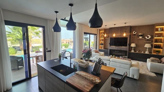 Chalet de 2 habitaciones en Balcón de Finestrat - Terra Marina, Finestrat en venta con piscina garaje - 675.000 € (Ref: 9410669)