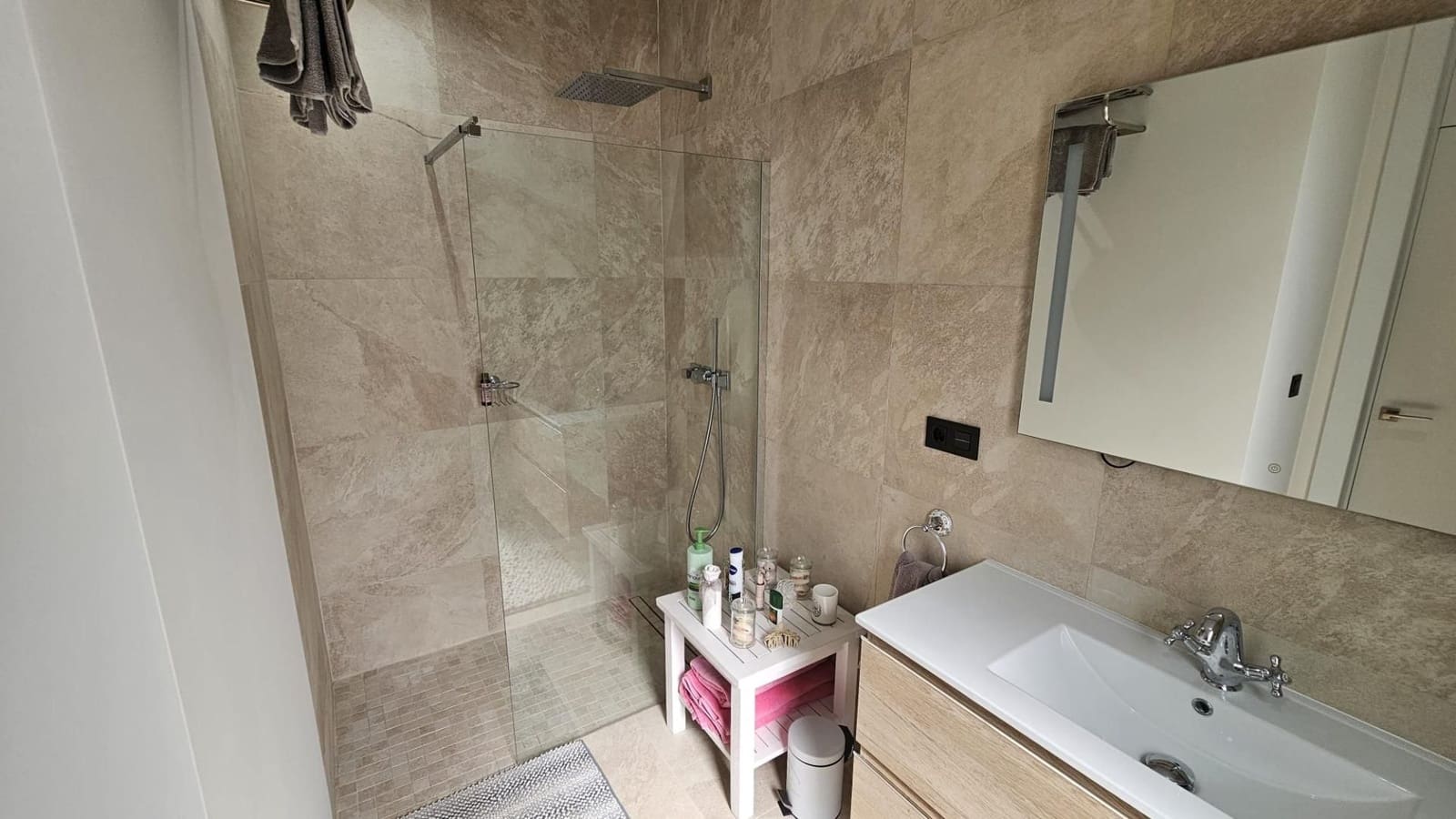 2 makuuhuone Huvila myytävänä paikassa Finestrat mukana uima-altaan 
autotalli - 675 000 € (Ref: 9410669)