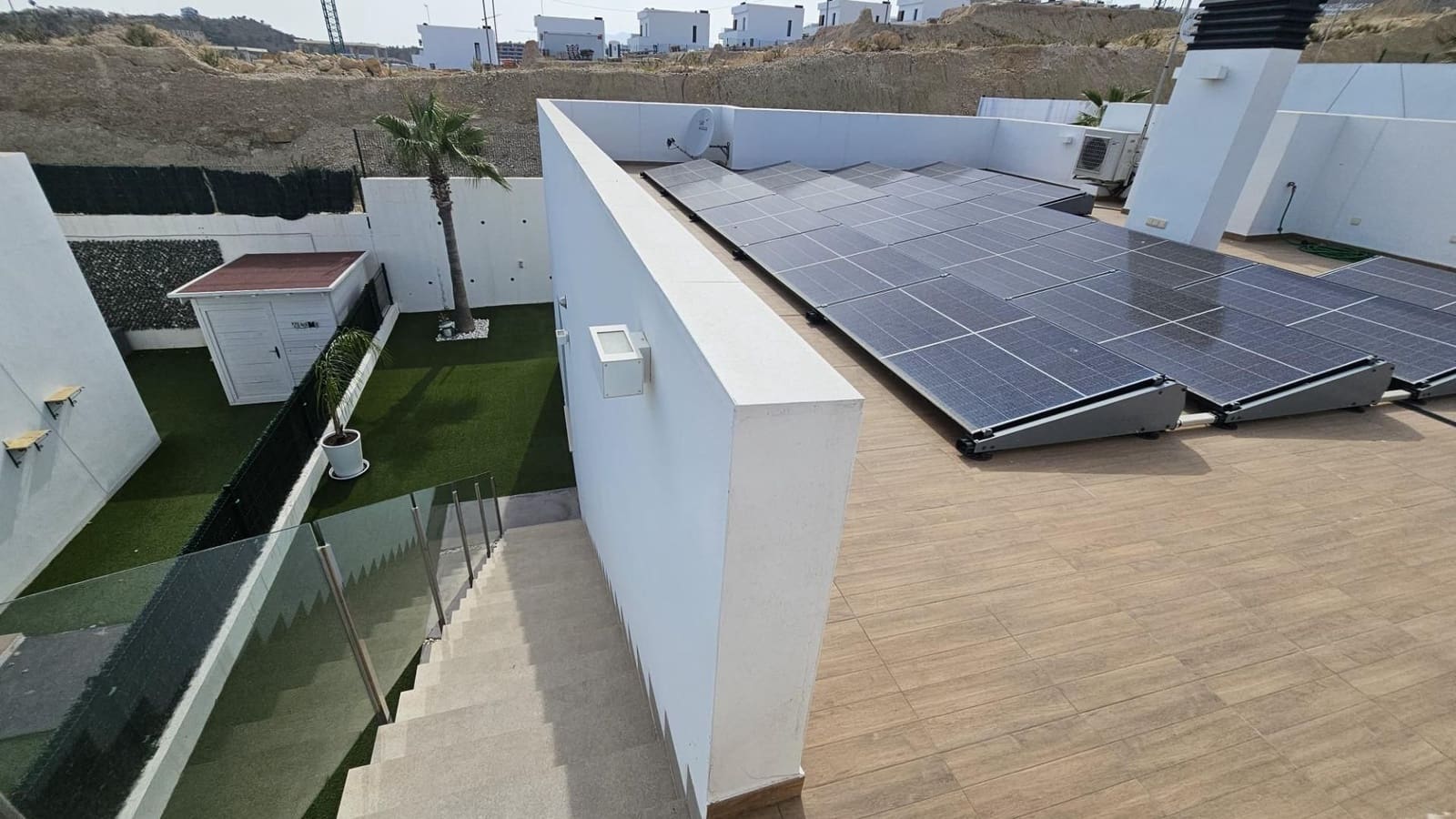 2 makuuhuone Huvila myytävänä paikassa Finestrat mukana uima-altaan 
autotalli - 675 000 € (Ref: 9410669)