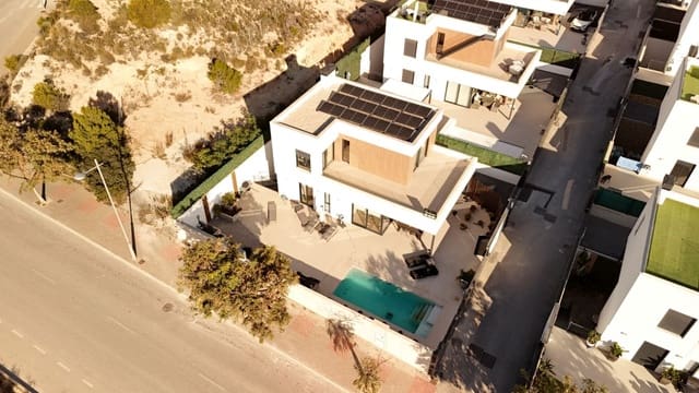 4 slaapkamer Villa te koop in Balcón de Finestrat - Terra Marina, Finestrat met zwembad garage - € 750.000 (Ref: 9413742)