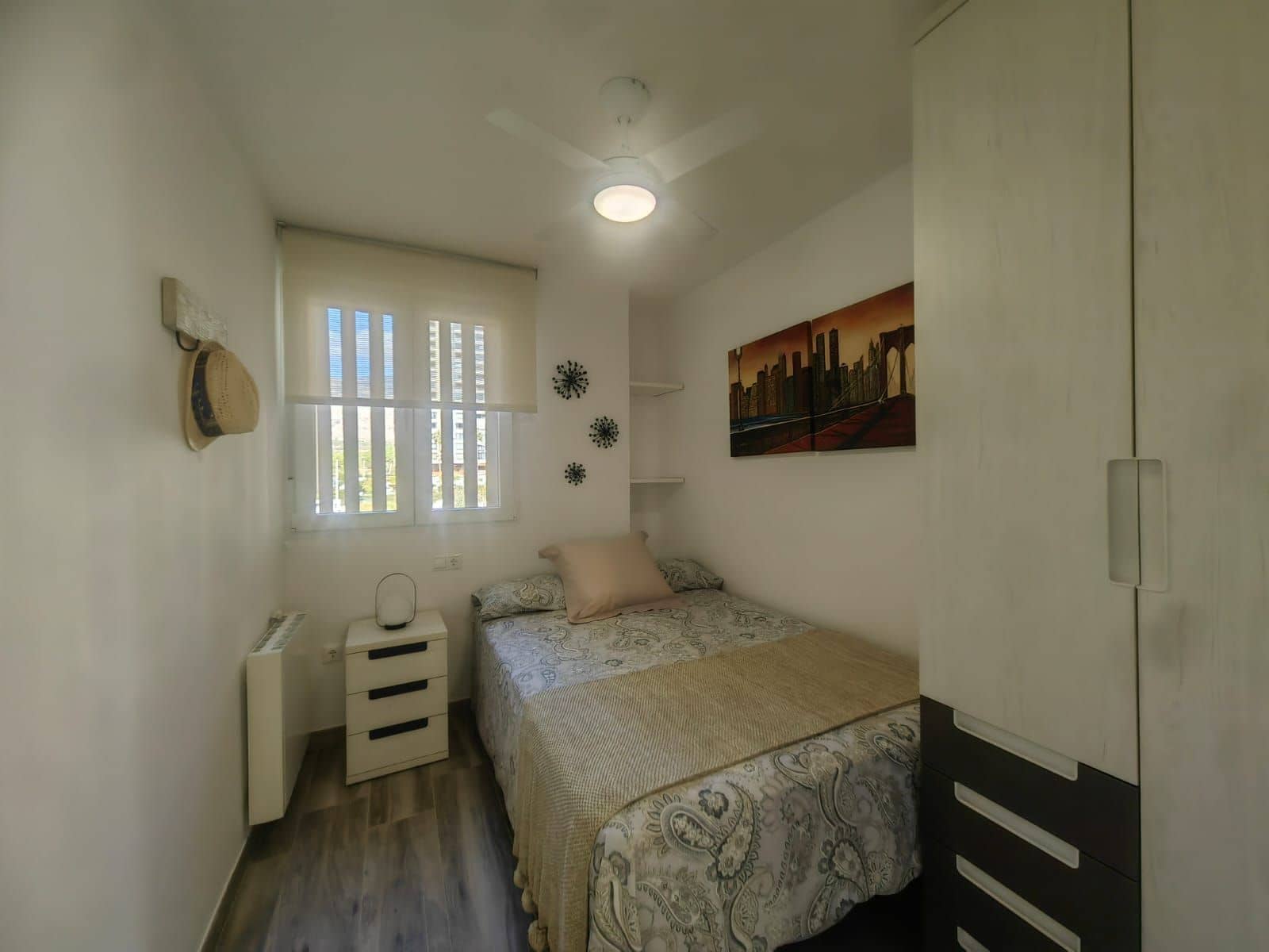 3 sypialnia Apartament na sprzedaż w Benidorm z basenem garażem - 485 000 € (Ref: 9426936)