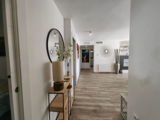 3 quarto Apartamento para venda em Playa Poniente, Benidorm com piscina garagem - 485 000 € (Ref: 9426936)